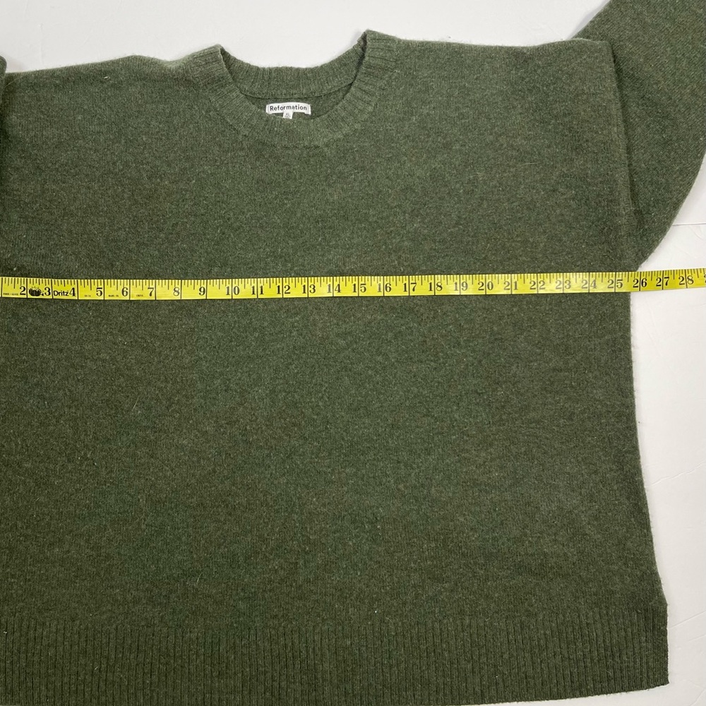 Reformation women’s sweater. Size: XL - Picture 4 of 7